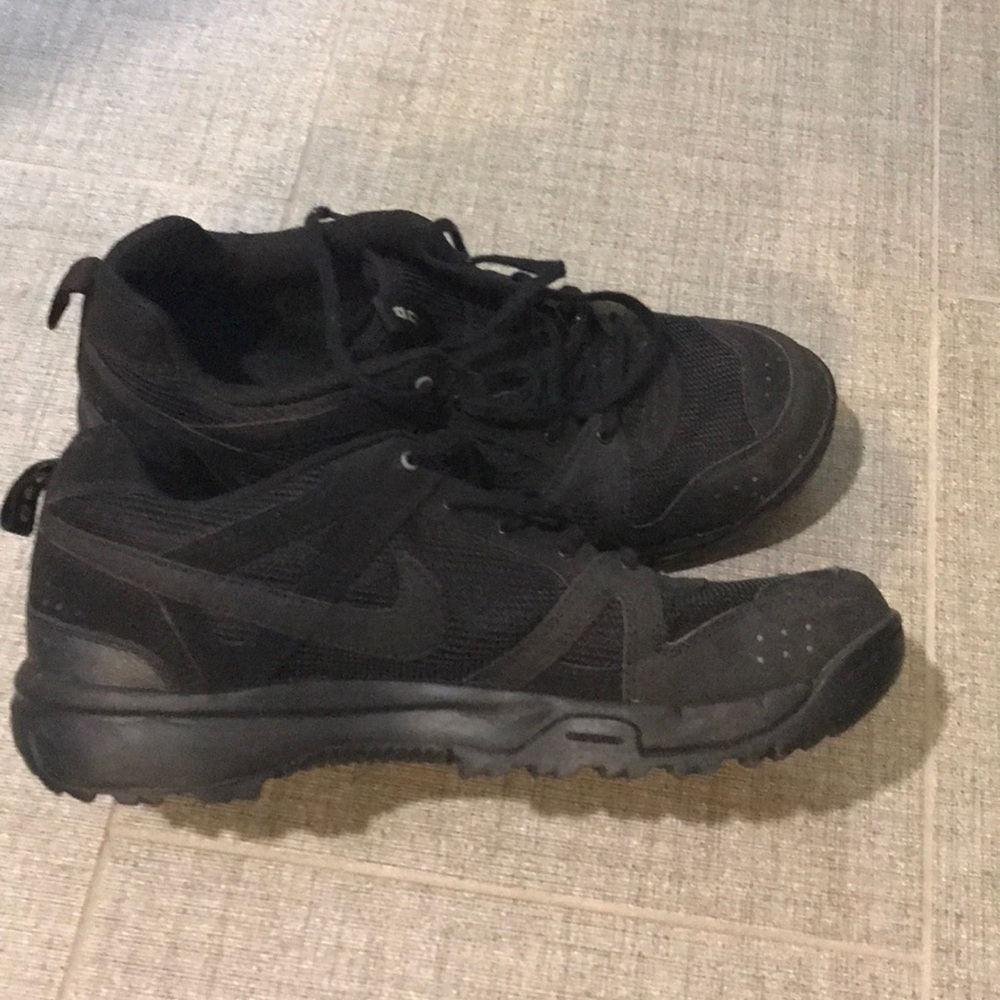 All Black Nike Shoes